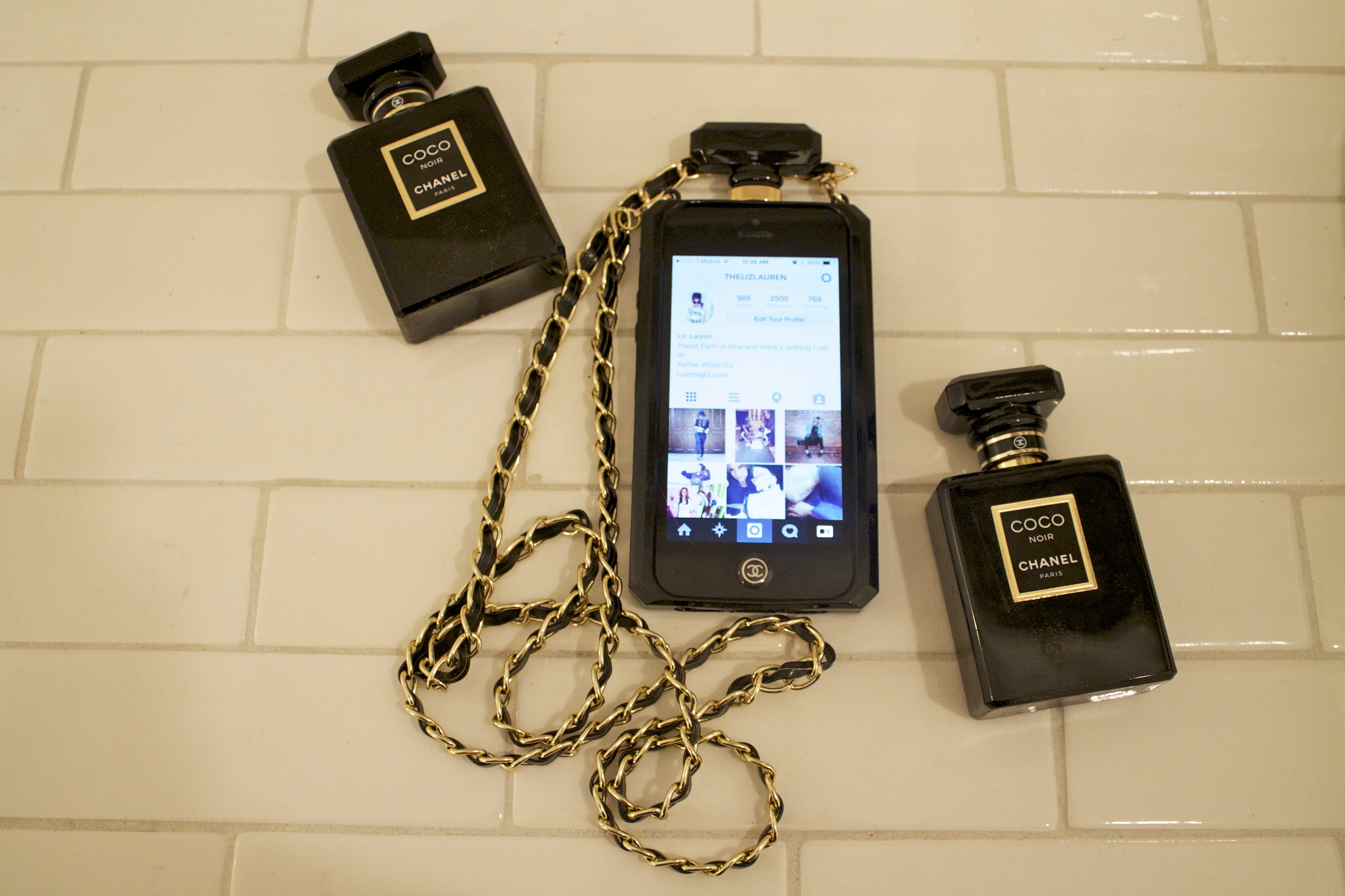 New In Chanel Perfume Bag Iphone Case Liz
