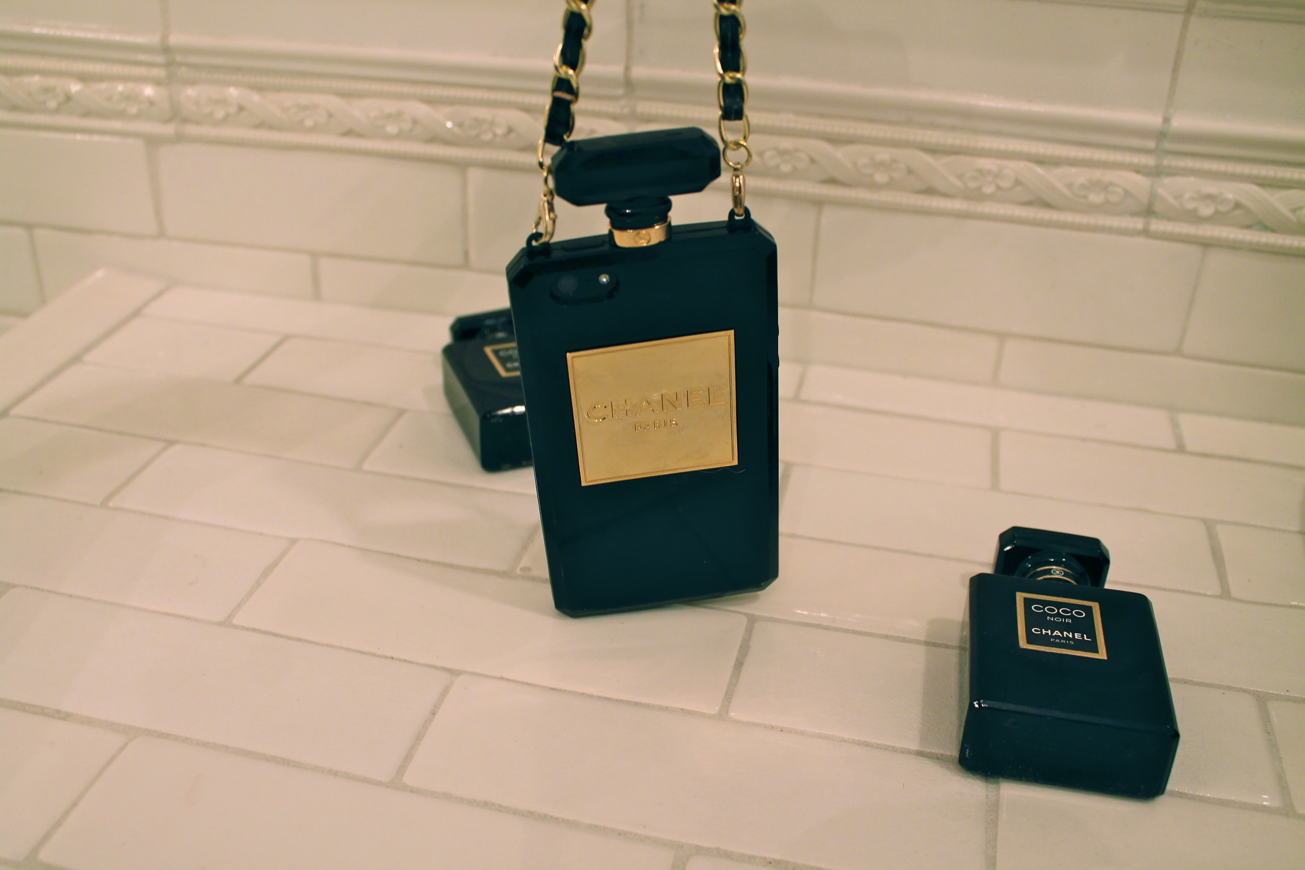 New In Chanel Perfume Bag Iphone Case Liz
